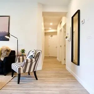  Holiday home Gorgeous Modern 2bd Heart Of Wpg Coffee Location Canada