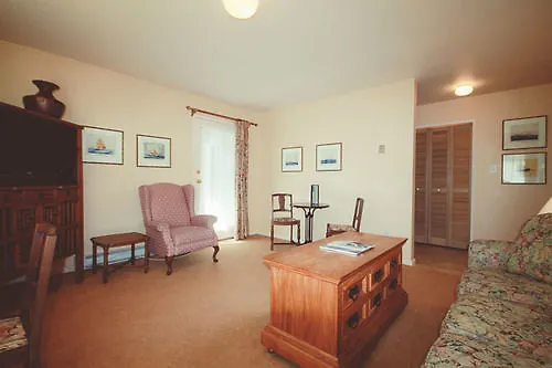 Spinnakers Gastro Brewpub & Guesthouses Victoria